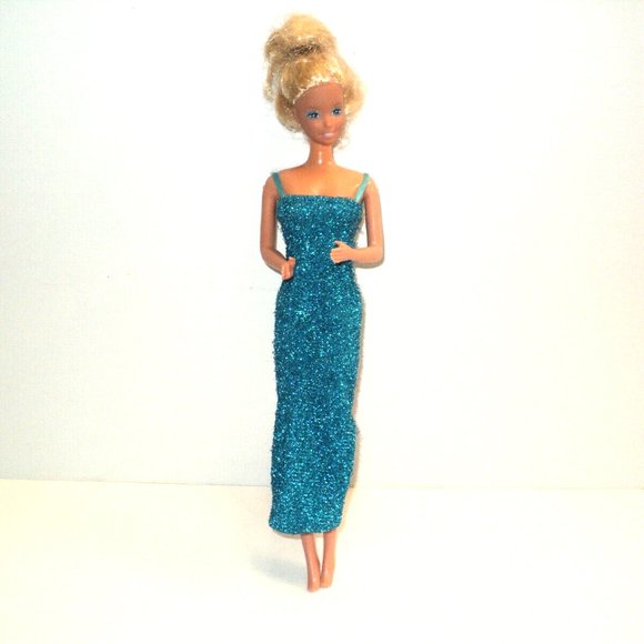 Barbie Magic Moves Original Cape, Not Original Dress 1966 Defects-Spot on Cape - Picture 6 of 10